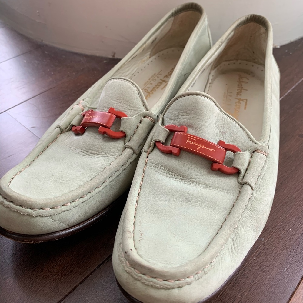 Salvatore Ferragamo AA Loafers (Women’s 8)